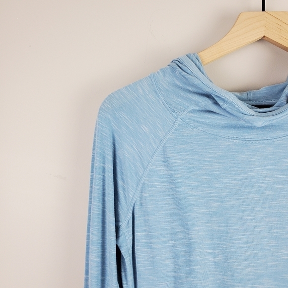 Gap fit breathe blue long sleeve small - Picture 3 of 6